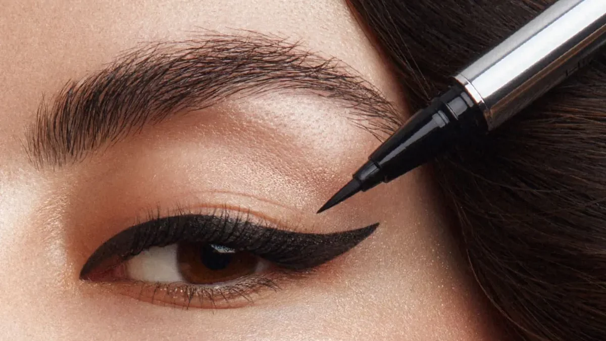 How to Apply Eyeliner Perfectly