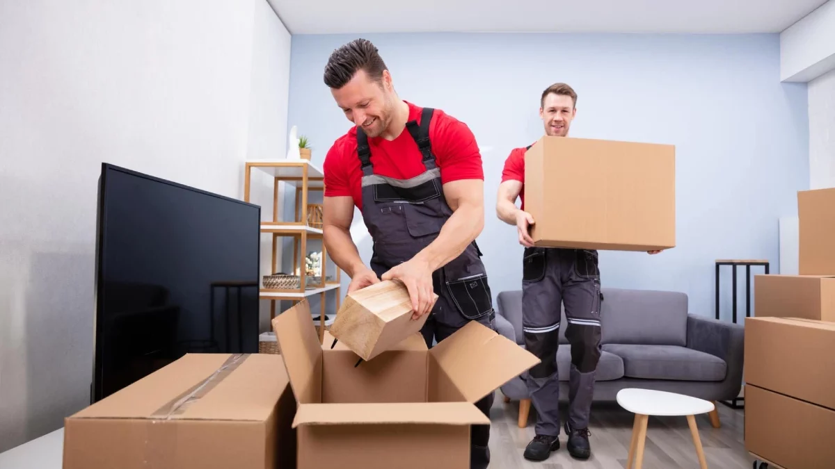 Top Things to Remember at the Time of Hiring Packers & Movers
