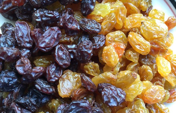 Waht are raisins