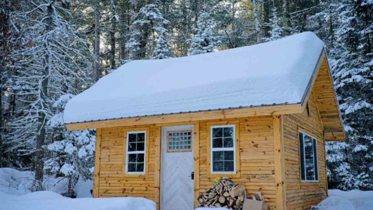 6 Equipment Every Arctic Homeowner Needs for Weathering the Cold